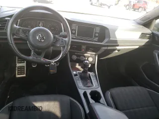 2019 Volkswagen Jetta GLI S z VIN 3VW5T7BU3KM207016, wystawiony jako Copart lot #67631372 z przebiegiem 53 762 mil mil oraz . Historia ofert i sprzedaży dostępna na DreamBid. Obrazek 8.
