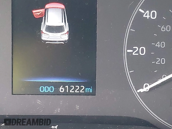 2023 Toyota Corolla Cross LE z VIN 7MUCAABG8PV044965, wystawiony jako IAAI lot #41915223 z przebiegiem 61 222 mil mil oraz . Historia ofert i sprzedaży dostępna na DreamBid. Obrazek 14.