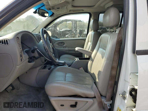2008 Chevrolet TrailBlazer 1LT with VIN 1GNDT13S082260885, listed as a Copart auction lot 45015775 with 167,869 mi miles and Salvage Title. Bid and sale history available at DreamBid. Image 7.