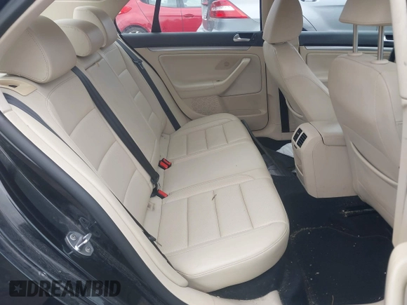 2010 Volkswagen Jetta Limited Edition with VIN 3VWRZ7AJ6AM107076, listed as a IAAI auction lot 42018371 with 146,134 mi miles and . Bid and sale history available at DreamBid. Image 8.