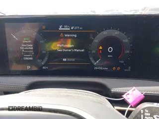2023 Nissan ARIYA Premiere z VIN JN1BF0BA8PM410595, wystawiony jako IAAI lot #41999813 z przebiegiem 26 432 mil mil oraz . Historia ofert i sprzedaży dostępna na DreamBid. Obrazek 7.