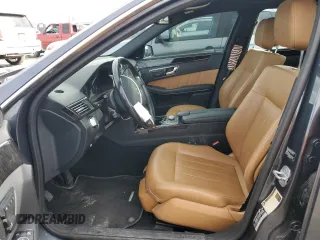 2010 Mercedes-Benz E-Class E 550 Luxury with VIN WDDHF9AB8AA126744, listed as a Copart auction lot 49473705 with 142,930 mi miles and Clean Title. Bid and sale history available at carsss.com. Image 7.