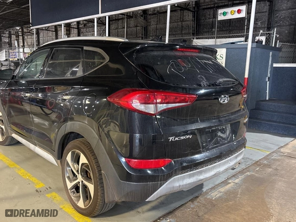 2017 Hyundai Tucson Value with VIN KM8J33A28HU375468, listed as a Copart auction lot 54778795 with 162,606 mi miles and Clean Title. Bid and sale history available at carsss.com. Image 3.
