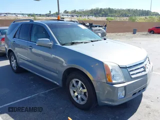 2007 Cadillac SRX z VIN 1GYEE637870133886, wystawiony jako IAAI lot #42279583 z przebiegiem 226 935 mil mil oraz . Historia ofert i sprzedaży dostępna na DreamBid. Obrazek 1.