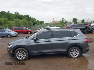 2018 Volkswagen Tiguan SEL with VIN 3VV2B7AX1JM166258, listed as a IAAI auction lot 42559513 with 36,246 mi miles and . Bid and sale history available at DreamBid. Image 14.