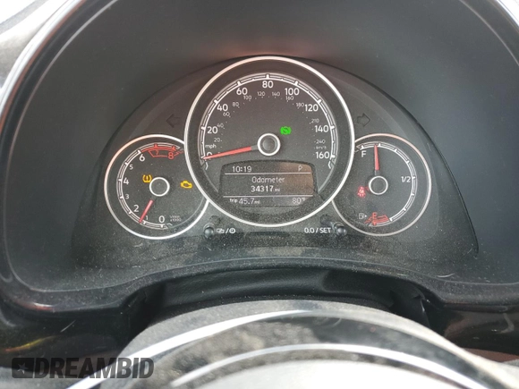 2018 Volkswagen Beetle S with VIN 3VWFD7AT9JM709408, listed as a Copart auction lot 45959565 with 34,317 mi miles and Salvage title. Bid and sale history available at DreamBid. Image 9.