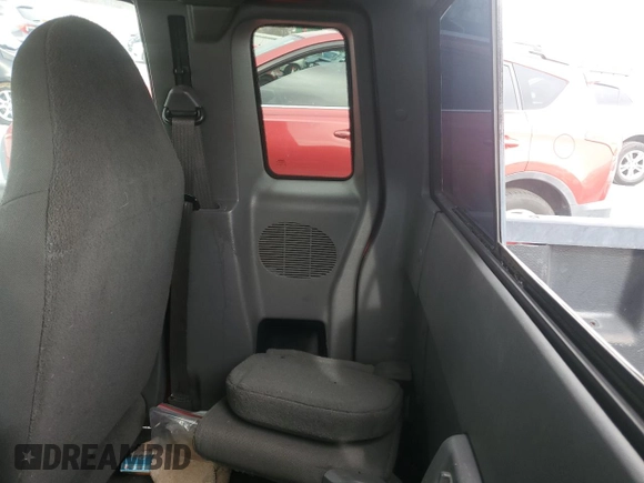 2000 Ford Ranger XL with VIN 1FTZR15V1YTB05504, listed as a Copart auction lot 47763485 with 211,756 mi miles and Salvage Title. Bid and sale history available at DreamBid. Image 10.