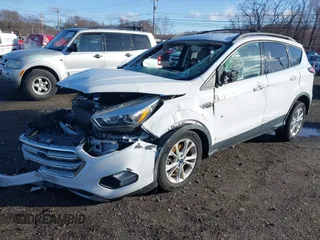 2017 Ford Escape SE with VIN 1FMCU9GD5HUE00425, listed as a IAAI auction lot 41843115 with 64,896 mi miles. Bid and sale history available at carsss.com. Image 21.