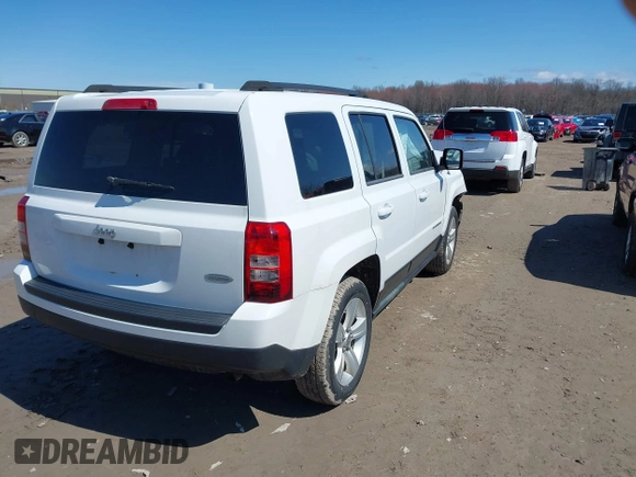 2011 Jeep Patriot Sport with VIN 1J4NT1GA4BD224041, listed as a IAAI auction lot 41934301 with 118,124 mi miles and . Bid and sale history available at carsss.com. Image 4.