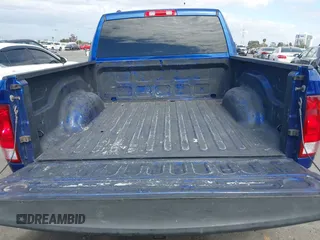 2015 Ram 1500 Express z VIN 1C6RR6KG0FS762887, wystawiony jako IAAI lot #42047359 z przebiegiem 146 963 mil mil oraz . Historia ofert i sprzedaży dostępna na DreamBid. Obrazek 18.