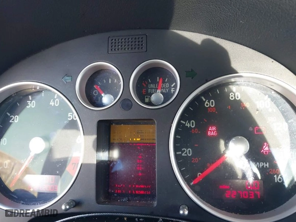 2004 Audi TT with VIN TRUSC28N341019675, listed as a IAAI auction lot 41445816 with 227,037 mi miles. Bid and sale history available at carsss.com. Image 7.