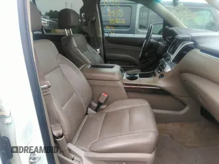 2015 GMC Yukon XL SLT with VIN 1GKS2HKC1FR120133, listed as a IAAI auction lot 39693190 with 211,652 mi miles. Bid and sale history available at carsss.com. Image 5.