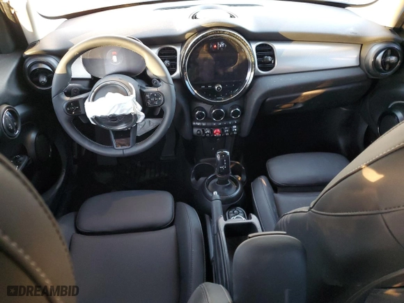 2024 MINI Hardtop 4 Door Cooper S with VIN WMW53DK00R2U61196, listed as a Copart auction lot 42207865 with 0 mi miles and Salvage Title. Bid and sale history available at carsss.com. Image 8.