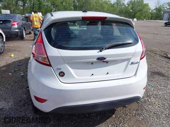 2018 Ford Fiesta SE z VIN 3FADP4EJXJM100407, wystawiony jako IAAI lot #42285374 z przebiegiem 90 261 mil mil oraz . Historia ofert i sprzedaży dostępna na DreamBid. Obrazek 16.