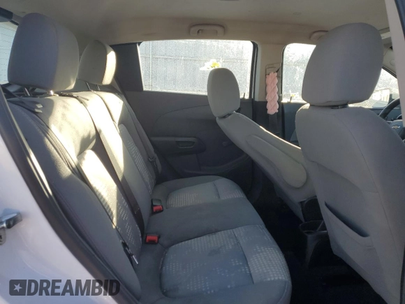 2020 Chevrolet Sonic LT z VIN 1G1JG6SB7L4130073, wystawiony jako Copart lot #85119684 z przebiegiem 55 738 mil mil oraz Szkoda całkowita • Salvage title. Historia ofert i sprzedaży dostępna na DreamBid. Obrazek 10.