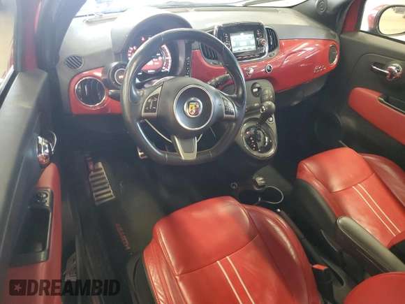 2019 FIAT 500 Abarth z VIN 3C3CFFFH3KT680143, wystawiony jako Copart lot #53888335 z przebiegiem 57 294 mil mil oraz Tytuł czysty. Historia ofert i sprzedaży dostępna na DreamBid. Obrazek 8.