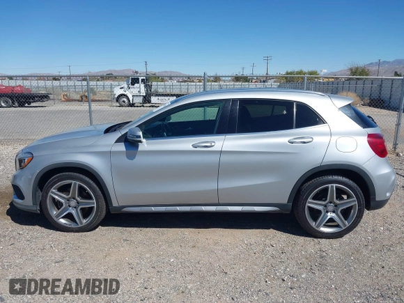 2015 Mercedes-Benz GLA 250 z VIN WDCTG4GB8FJ033607, wystawiony jako IAAI lot #41871488 z przebiegiem 53 161 mil mil oraz . Historia ofert i sprzedaży dostępna na DreamBid. Obrazek 14.