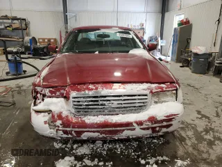 2001 Ford Crown Victoria LX z VIN 2FAFP74W21X206992, wystawiony jako Copart lot #45082985 z przebiegiem 137 954 mil mil oraz Szkoda całkowita • Salvage title. Historia ofert i sprzedaży dostępna na DreamBid. Obrazek 5.