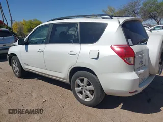 2007 Toyota RAV4 Limited with VIN JTMZD31V275047504, listed as a IAAI auction lot 42002575 with 157,906 mi miles. Bid and sale history available at carsss.com. Image 3.