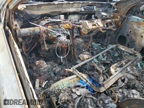 2018 Toyota RAV4 XLE with VIN JTMWFREV2JD125190, listed as a Copart auction lot 60484965 with Not provided miles and Salvage title. Bid and sale history available at DreamBid. Image 8.