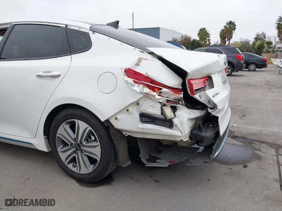 2018 Kia Optima Plug-In Hybrid EX with VIN KNAGV4LD2J5022637, listed as a IAAI auction lot 41538980 with 108,956 mi miles. Bid and sale history available at carsss.com. Image 6.