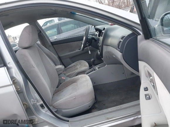 2007 Kia Spectra EX with VIN KNAFE121075463077, listed as a IAAI auction lot 41740106 with 143,721 mi miles. Bid and sale history available at carsss.com. Image 5.