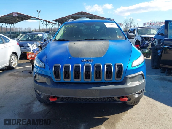 2018 Jeep Cherokee Trailhawk with VIN 1C4PJMBX7JD507453, listed as a IAAI auction lot 41464420 with 100,369 mi miles and . Bid and sale history available at DreamBid. Image 12.