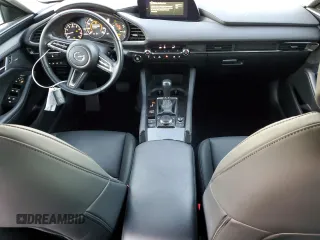 2022 Mazda 3 2.5 Turbo z VIN 3MZBPBAY7NM300608, wystawiony jako Copart lot #41694185 z przebiegiem 21 499 mil mil oraz Szkoda całkowita • Salvage title. Historia ofert i sprzedaży dostępna na DreamBid. Obrazek 8.