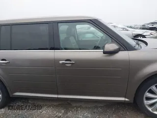 2014 Ford Flex Limited with VIN 2FMGK5D89EBD17931, listed as a IAAI auction lot 41852159 with 105,522 mi miles. Bid and sale history available at carsss.com. Image 13.