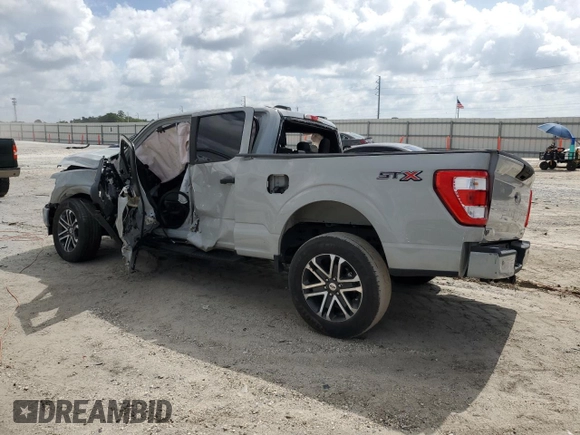 2023 Ford F-150 XL z VIN 1FTEW1CP6PKD50959, wystawiony jako Copart lot #58478275 z przebiegiem Nie podano mil oraz Nie do naprawy • Non repairable. Historia ofert i sprzedaży dostępna na DreamBid. Obrazek 2.