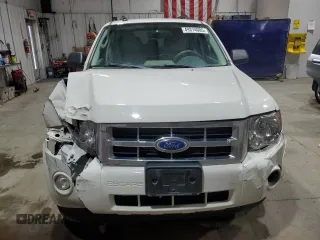 2011 Ford Escape XLT с VIN 1FMCU9D72BKB75379, выставлен на аукционе Copart как лот 49374005 с пробегом 152 374 миль миль и Списание • Salvage title. История ставок и продаж доступна на DreamBid. Изображение 5.