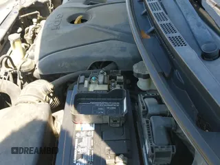 2014 Kia Forte EX с VIN KNAFX4A82E5231961, выставлен на аукционе IAAI как лот 43182903 с пробегом 115 060 миль миль и . История ставок и продаж доступна на DreamBid. Изображение 19.