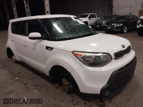 2014 Kia Soul with VIN KNDJN2A24E7089670, listed as a IAAI auction lot 38680967 with 63,504 mi miles. Bid and sale history available at carsss.com. Image 1.