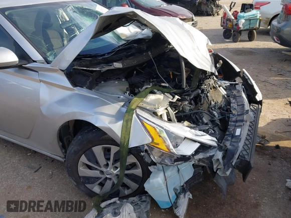 2020 Nissan Altima S z VIN 1N4BL4BVXLN310072, wystawiony jako IAAI lot #41576071 z przebiegiem 59 642 mil mil oraz . Historia ofert i sprzedaży dostępna na DreamBid. Obrazek 6.
