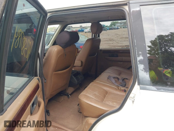 1995 Land Rover Range Rover with VIN SALPV1245SA307854, listed as a IAAI auction lot 42380784 with 197,000 mi miles and . Bid and sale history available at DreamBid. Image 8.