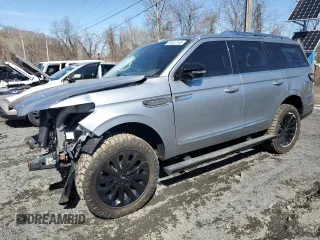 2024 Lincoln Navigator Reserve z VIN 5LMJJ2LG8REL00917, wystawiony jako Copart lot #58932065 z przebiegiem 4659 mil mil oraz Szkody całkowita. Historia ofert i sprzedaży dostępna na DreamBid. Obrazek 1.