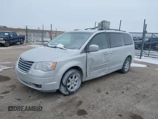 2010 Chrysler Town & Country Touring with VIN 2A4RR5D18AR250438, listed as a IAAI auction lot 41614646 with 271,504 mi miles. Bid and sale history available at carsss.com. Image 2.