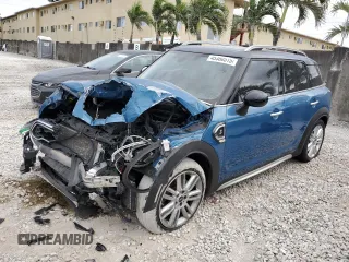 2017 MINI Countryman Cooper S with VIN WMZYT3C32H3B66146, listed as a Copart auction lot 45380515 with 43,803 mi miles and Salvage Title. Bid and sale history available at carsss.com. Image 1.