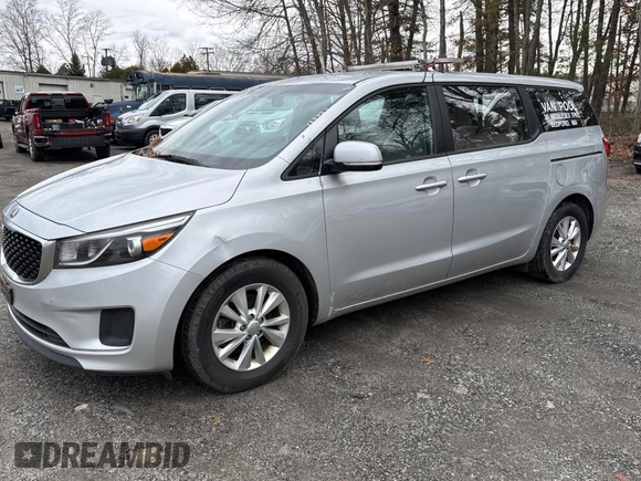 2018 Kia Sedona L with VIN KNDMA5C11J6409767, listed as a Copart auction lot 50896745 with 122,451 mi miles and Clean Title. Bid and sale history available at carsss.com. Image 2.