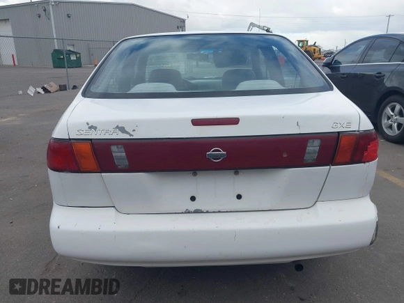 1996 Nissan Sentra XE z VIN 3N1AB41D2TL013267, wystawiony jako IAAI lot #41505728 z przebiegiem 232 387 mil mil oraz . Historia ofert i sprzedaży dostępna na DreamBid. Obrazek 16.