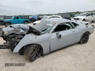 2021 Dodge Challenger GT z VIN 2C3CDZJG8MH573204, wystawiony jako Copart lot #50590925 z przebiegiem 55 493 mil mil oraz Szkoda całkowita • Salvage title. Historia ofert i sprzedaży dostępna na DreamBid. Obrazek 1.