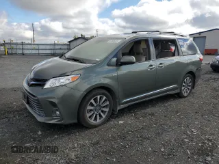 2020 Toyota Sienna XLE z VIN 5TDDZ3DC8LS248320, wystawiony jako Copart lot #56599615 z przebiegiem Nie podano mil oraz Szkoda całkowita • Salvage title. Historia ofert i sprzedaży dostępna na DreamBid. Obrazek 1.