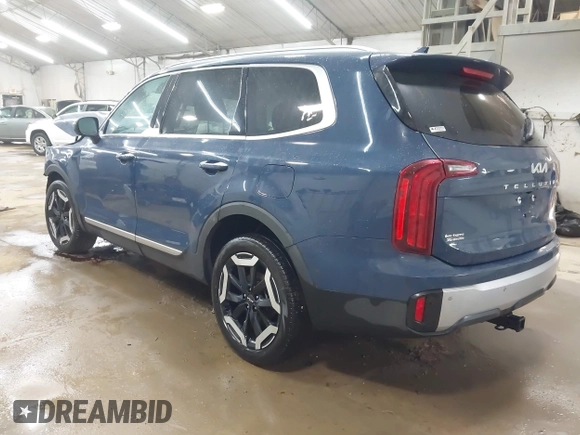 2024 Kia Telluride S with VIN 5XYP6DGC9RG430637, listed as a IAAI auction lot 42139135 with 15,838 mi miles and . Bid and sale history available at DreamBid. Image 3.