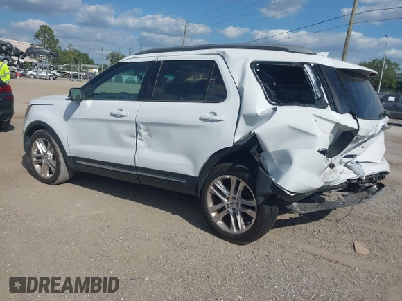 2017 Ford Explorer XLT with VIN 1FM5K7D87HGB87910, listed as a IAAI auction lot 42077369 with 51,245 mi miles and . Bid and sale history available at carsss.com. Image 3.