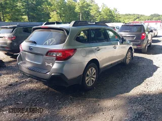 2018 Subaru Outback Premium z VIN 4S4BSAHC5J3279383, wystawiony jako IAAI lot #39827535 z przebiegiem 82 591 mil mil oraz . Historia ofert i sprzedaży dostępna na DreamBid. Obrazek 4.
