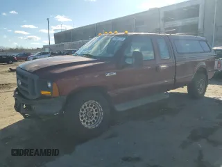 2005 Ford Super Duty F-250 XL with VIN 1FTSX21565ED21299, listed as a Copart auction lot 86697724 with 133,208 mi miles and Salvage Title. Bid and sale history available at carsss.com. Image 1.