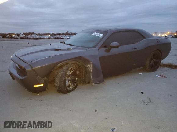 2014 Dodge Challenger R/T Plus z VIN 2C3CDYBT5EH160826, wystawiony jako Copart lot #82748844 z przebiegiem 160 152 mil mil oraz Szkoda całkowita • Salvage title. Historia ofert i sprzedaży dostępna na DreamBid. Obrazek 1.