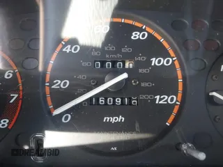 2000 Honda CR-V LX z VIN JHLRD2849YC011915, wystawiony jako IAAI lot #42040519 z przebiegiem 160 919 mil mil oraz . Historia ofert i sprzedaży dostępna na DreamBid. Obrazek 7.