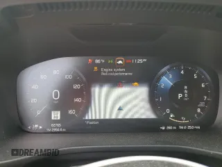 2019 Volvo XC40 Momentum with VIN YV4162XZ9K2009464, listed as a Copart auction lot 59635075 with 62,765 mi miles and Salvage title. Bid and sale history available at DreamBid. Image 9.