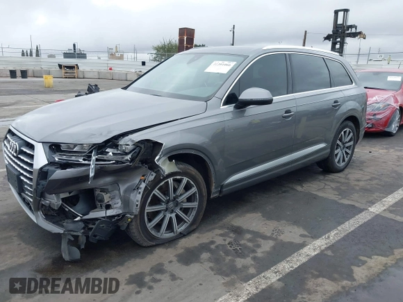 2017 Audi Q7 Premium Plus with VIN WA1LAAF71HD054278, listed as a IAAI auction lot 41391066 with 100,201 mi miles. Bid and sale history available at carsss.com. Image 17.